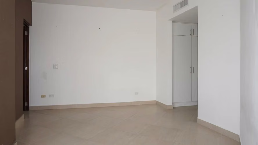 Vistas Panorámicas Desde Este Apartamento en Vista Mar Golf en Venta - Imagen 18