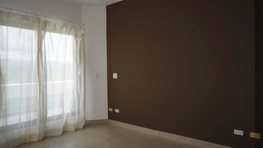 Vistas Panorámicas Desde Este Apartamento en Vista Mar Golf en Venta - Imagen 16