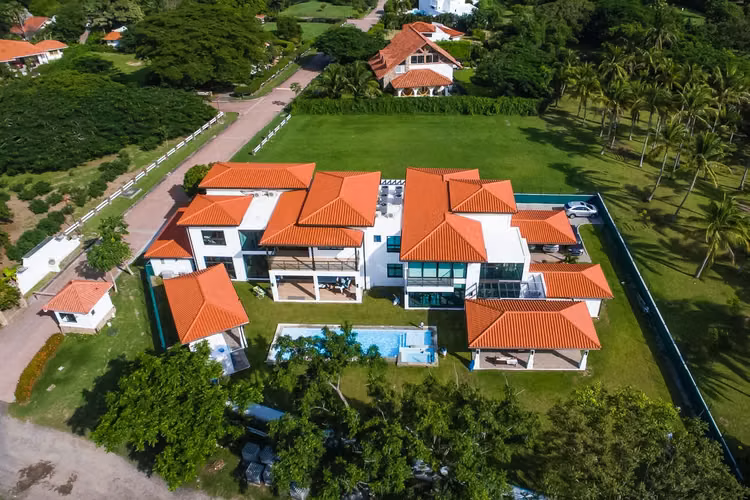 Se Venden 2 Casas en un mismo terreno  en PH Punta Barco Village
