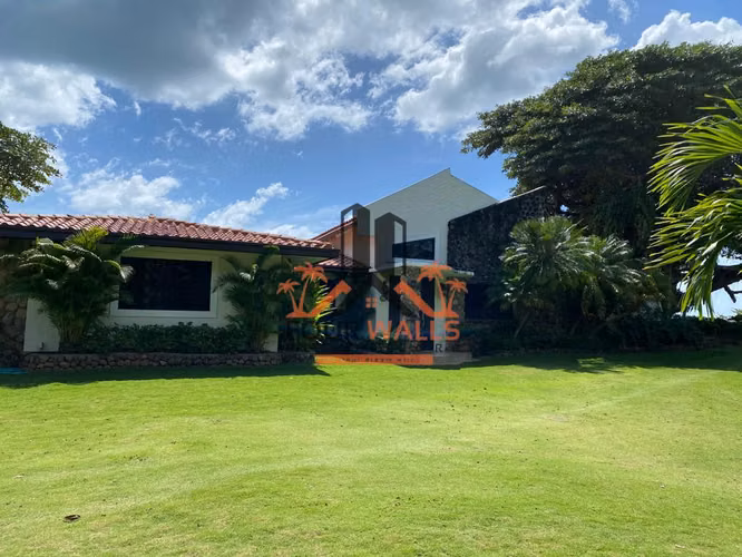 En venta hermosa casa en Costa Esmeralda - San carlos