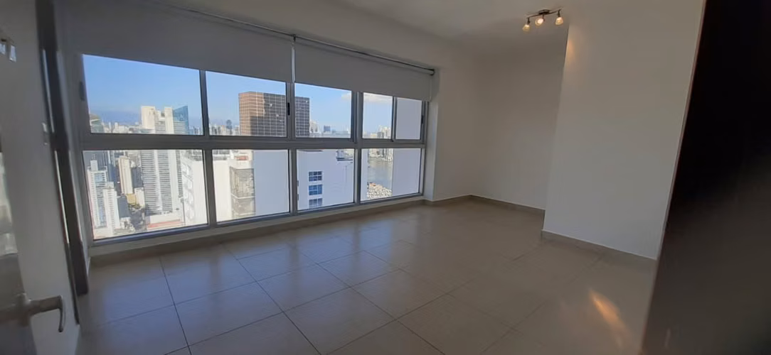 Venta de Apartamento en Avenida Balboa, PH Rivage, 140m2