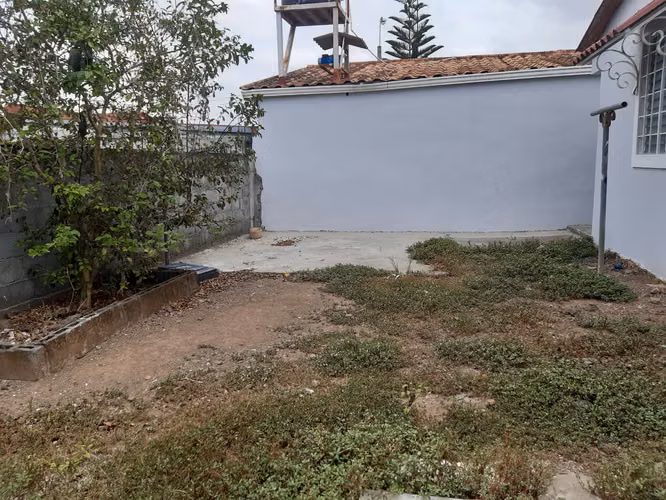 Se Vende Casa en Vacamonte en urbanización La Reina - Imagen 15