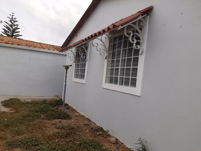Se Vende Casa en Vacamonte en urbanización La Reina - Imagen 13