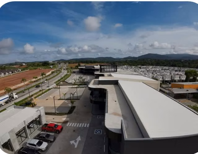 ALQUILO O VENDO  PLAZA PASEO DRIVE LOCALES  NUEVO  BRISAS DEL GOLF PASEO DEL NORTE - Imagen 8
