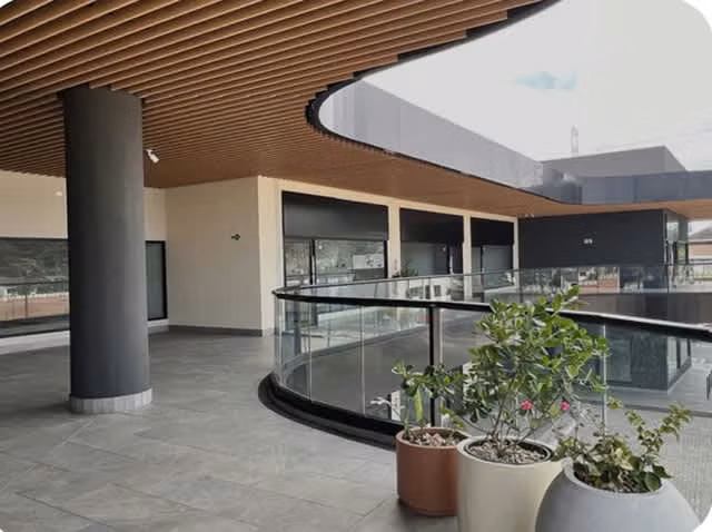 ALQUILO O VENDO  PLAZA PASEO DRIVE LOCALES  NUEVO  BRISAS DEL GOLF PASEO DEL NORTE - Imagen 5