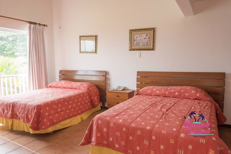 Casa adosada de 3 habitaciones en puerta 2