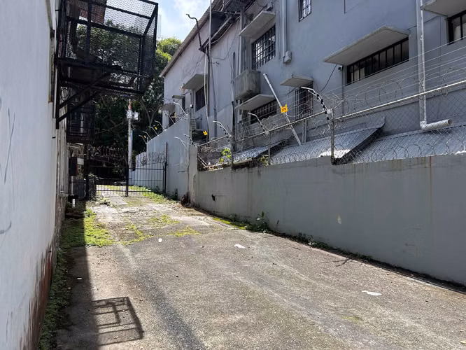 Venta de Local Comercial en Bella Vista, 1049m2