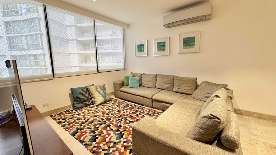Venta de Apartamento en Ave. Balboa - Los Delfines