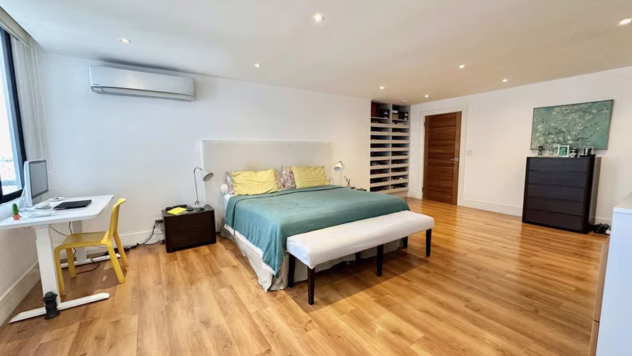 Venta de Apartamento en Ave. Balboa - Los Delfines