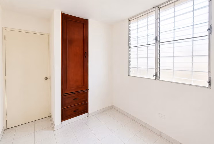 Apartamento en venta en Miraflores, Bethania.