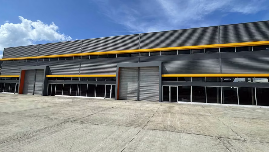 Sale of Ofi-Bodega in Juan Diaz, 423m2
