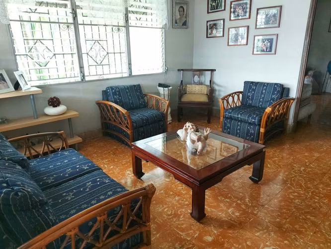 DOS CASAS EN UN SOLO TERRENO!! | MIRAFLORES, BETANIA