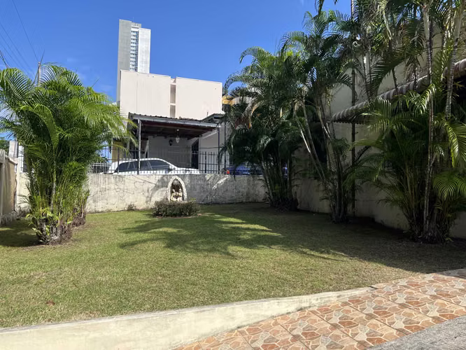 DOS CASAS EN UN SOLO TERRENO!! | MIRAFLORES, BETANIA