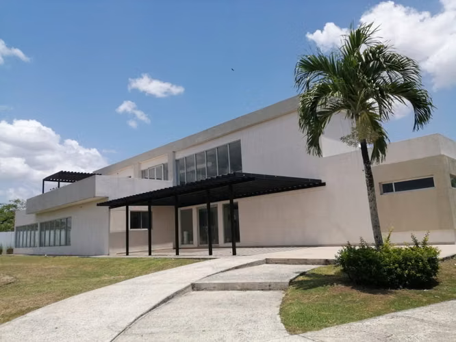 Venta de Casa en Costa Sur, Residencial Costa Sur Village, 258m2