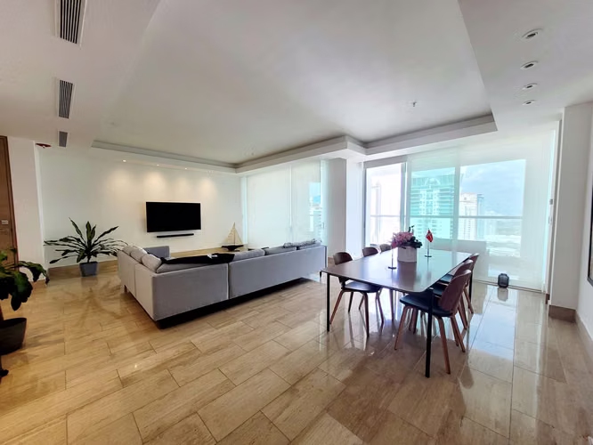 ARIA $970,000 remodelado, moderno 358m2