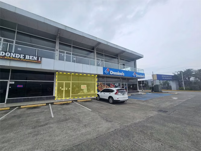 Bank sells commercial space in Plaza Canaima, Pacora