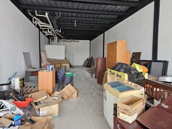Banco vende local comercial en Plaza Canaima, Pacora