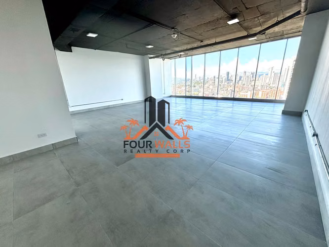 En venta local comercial en Ph Balboa Office Center – Avenida Balboa