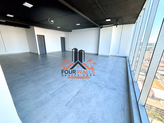 En venta local comercial en Ph Balboa Office Center – Avenida Balboa