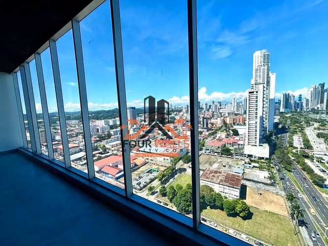 En venta local comercial en Ph Balboa Office Center – Avenida Balboa