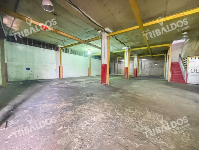 Se Vende Edificio Comercial con Galera y Oficina