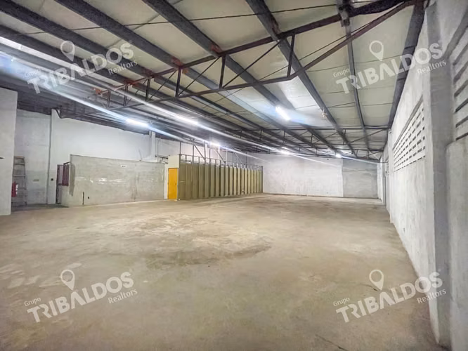 Se Vende Edificio Comercial con Galera y Oficina - Imagen 10