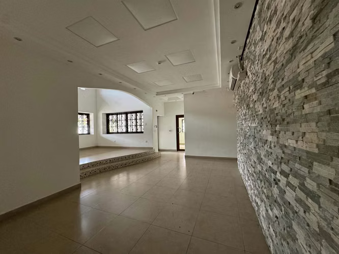 Hermosa casa en venta, Vía Principal en Chitré, Herrera