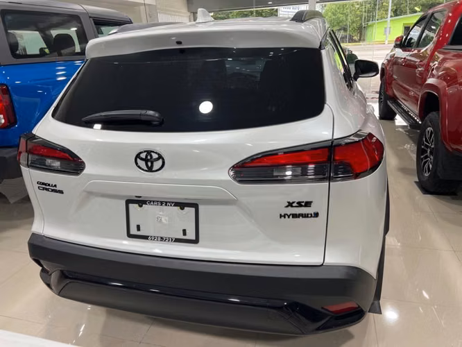 2024 Toyota Corolla Cross XSE Híbrido