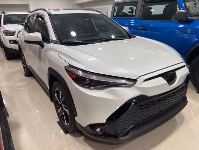 2024 Toyota Corolla Cross XSE Híbrido