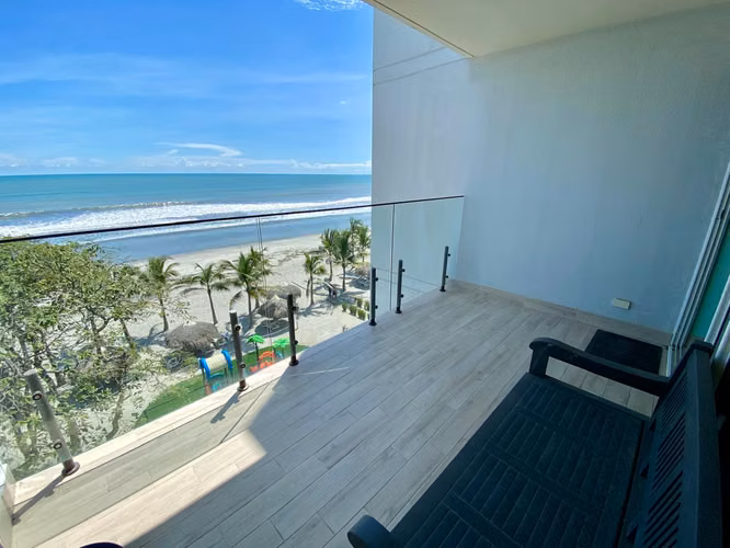 APARTAMENTO PLAYA CARACOL FRENTE AL MAR SANCTUARY EN VENTA