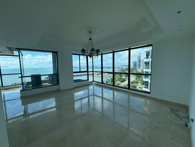 Apartamento en venta en PH Miramar Avenida Balboa