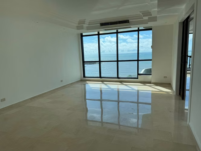 Apartamento en venta en PH Miramar Avenida Balboa