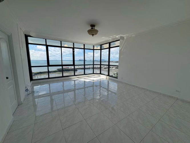 Apartamento en venta en PH Miramar Avenida Balboa