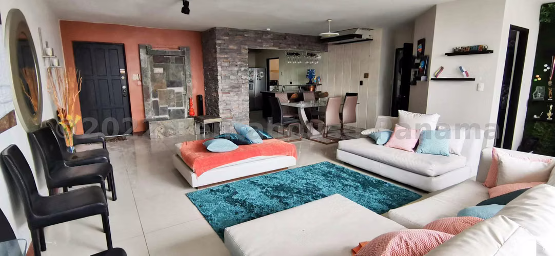 Venta de Apartamento de 150 m2 en PH Buganvilla, Obarrio 24-7588GG
