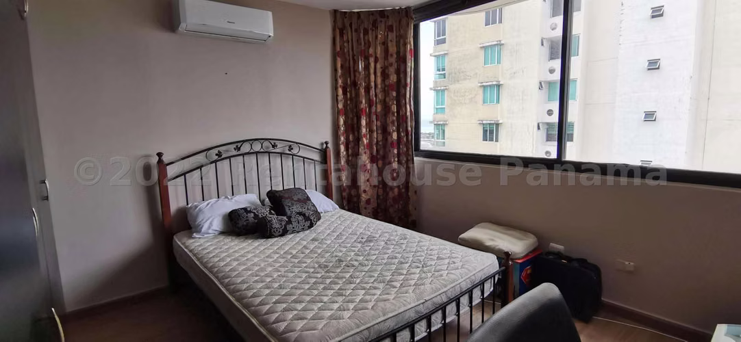 Venta de Apartamento de 150 m2 en PH Buganvilla, Obarrio 24-7588GG