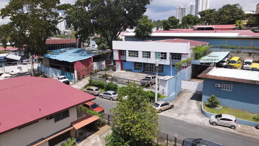 Banco vende Bodega en Hato Pintado