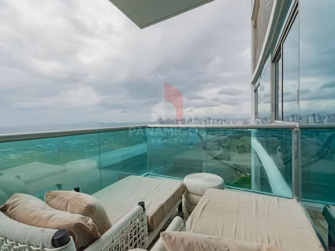 Venta Lujoso apartamento piso completo de 4 habitaciones en Costa del Este
