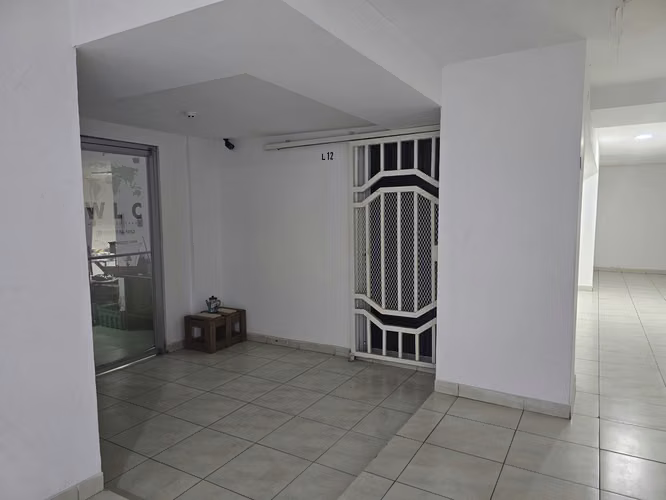 Banco vende local en Madison Towers, Limajo - Imagen 2