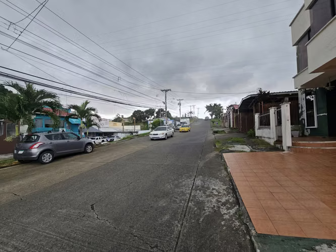 Banco vende local en Madison Towers, Limajo - Imagen 4