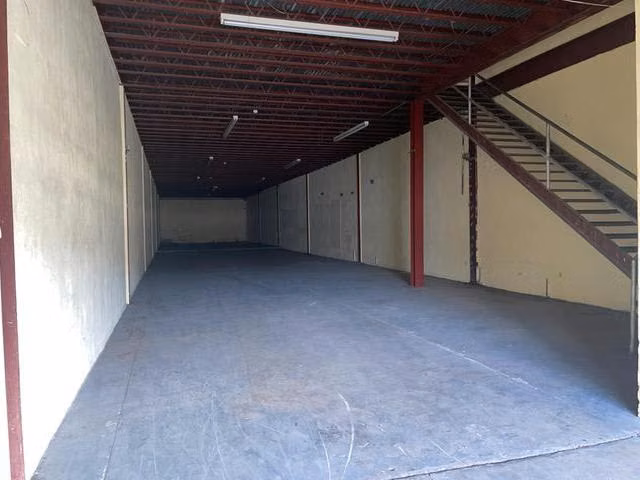 GALERAS EL CRISOL - El Crisol - Warehouse For Sale