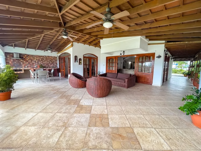Venta de Casa en Playa Blanca , Río Hato