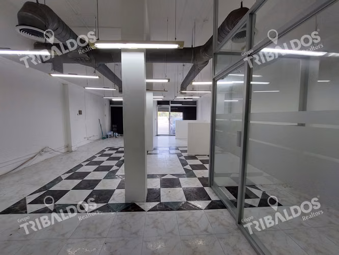 Venta o Alquiler Local Comercial en Bella Vista