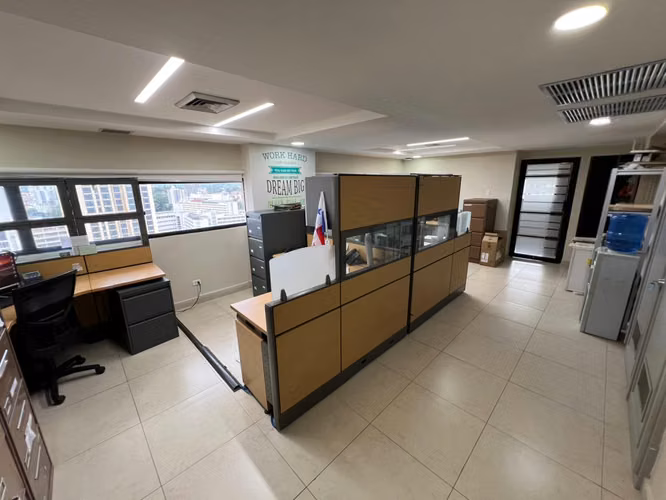 OFICINA REMODELADA 2024 EDIFICIO COMOSA