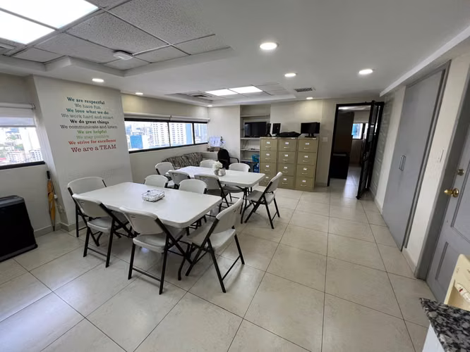 OFICINA REMODELADA 2024 EDIFICIO COMOSA