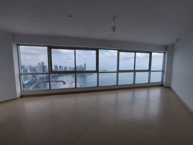 Oceanfront Penthouse for Sale in Rivage