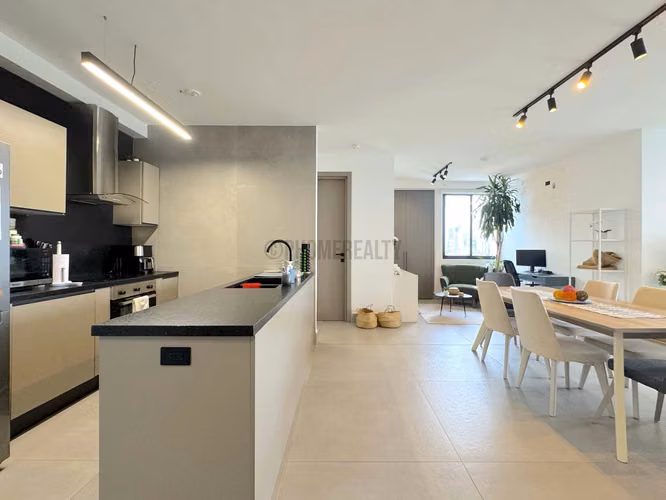 Comodo Apartamento para la Venta en Coco del Mar