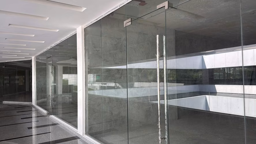 Venta de Local Comercial en Vía Brasil, City Mall, 196m2