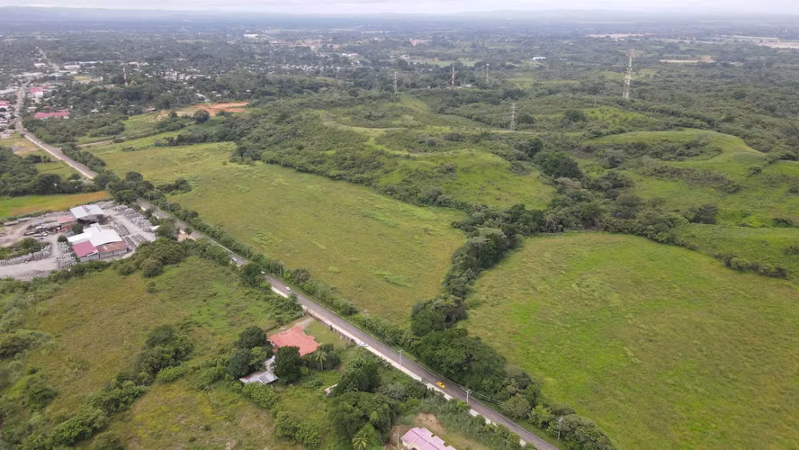Se vende Lote en Pacora 12 hectareas a $17xmt2 - Imagen 3