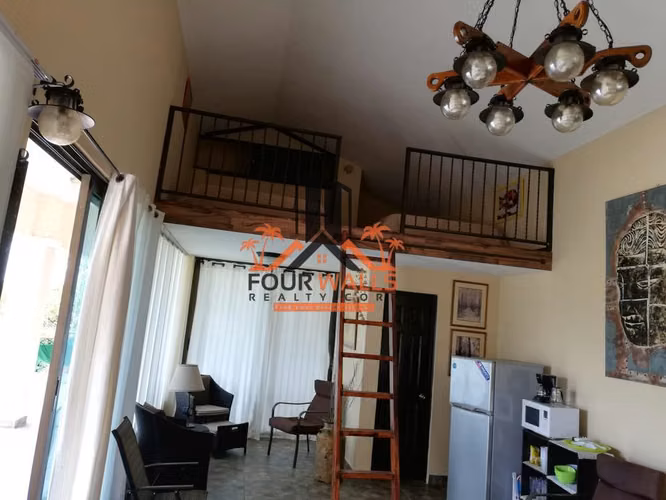 Venta de Casa en San Carlos con Casa de Huéspedes