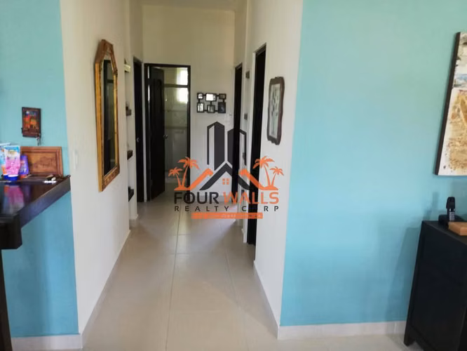Venta de Casa en San Carlos con Casa de Huéspedes